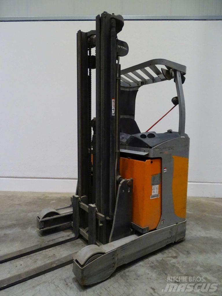 Still FM-X12 Reach truck - depo içi istif araçları