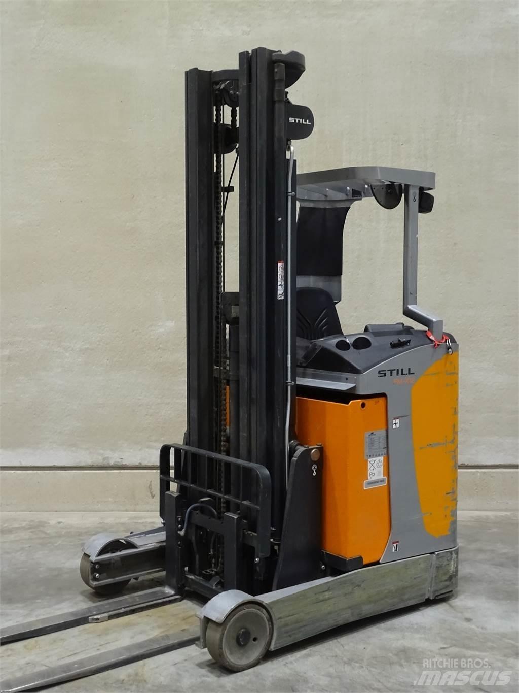 Still FM-X12 Reach truck - depo içi istif araçları