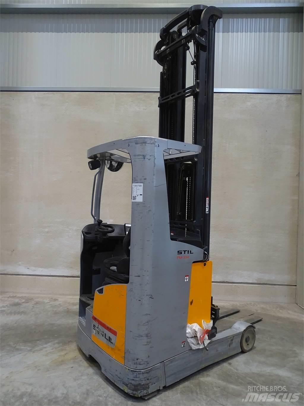 Still FM-X14 Reach truck - depo içi istif araçları