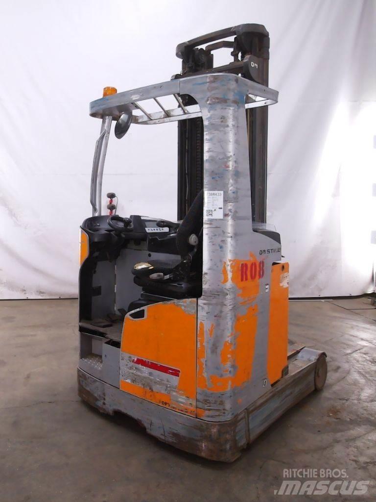 Still FM-X14 Reach truck - depo içi istif araçları