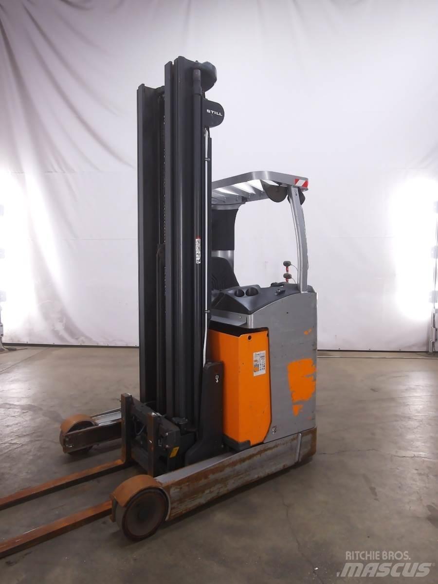 Still FM-X14 Reach truck - depo içi istif araçları