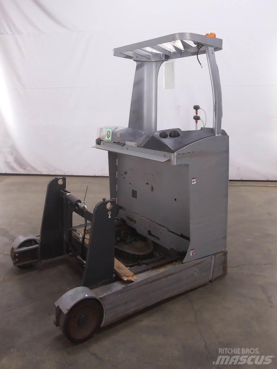Still FM-X14 Reach truck - depo içi istif araçları