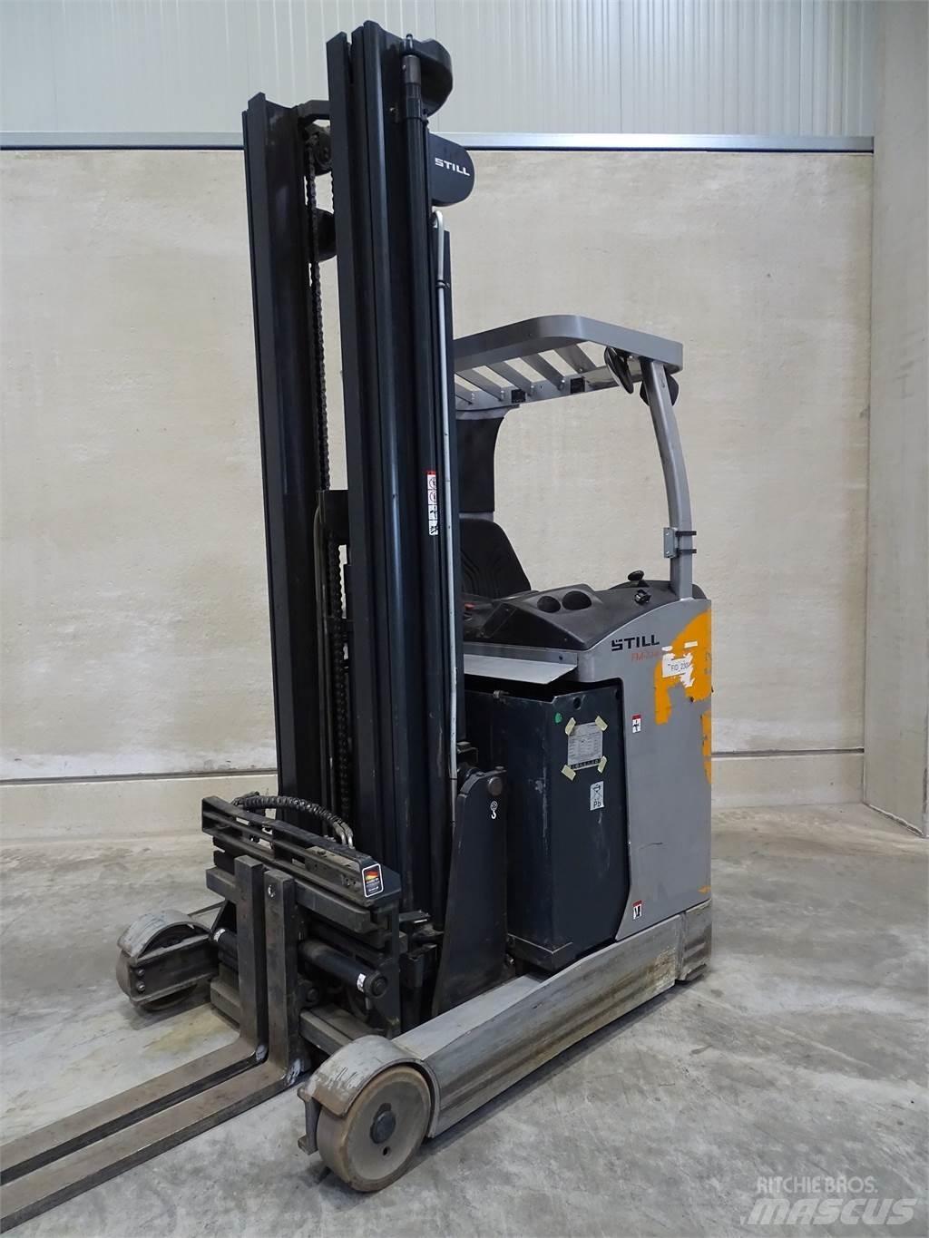 Still FM-X14 Reach truck - depo içi istif araçları