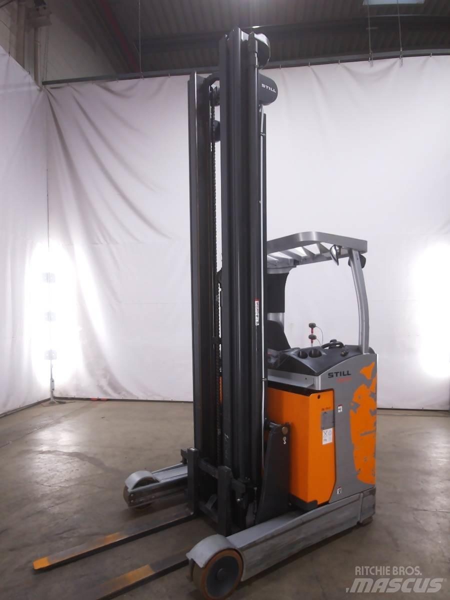 Still FM-X14 Reach truck - depo içi istif araçları
