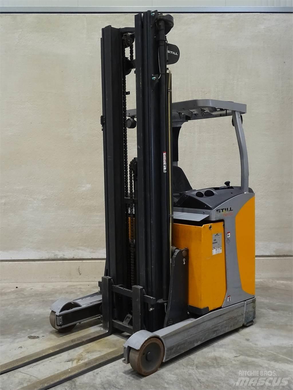 Still FM-X14 Reach truck - depo içi istif araçları