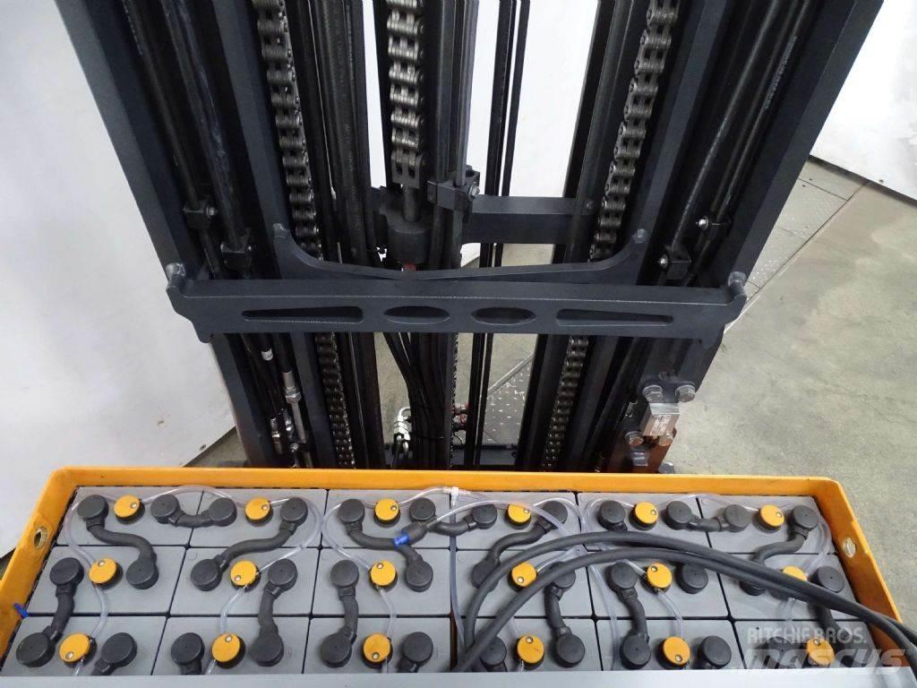 Still FM-X17 Reach truck - depo içi istif araçları