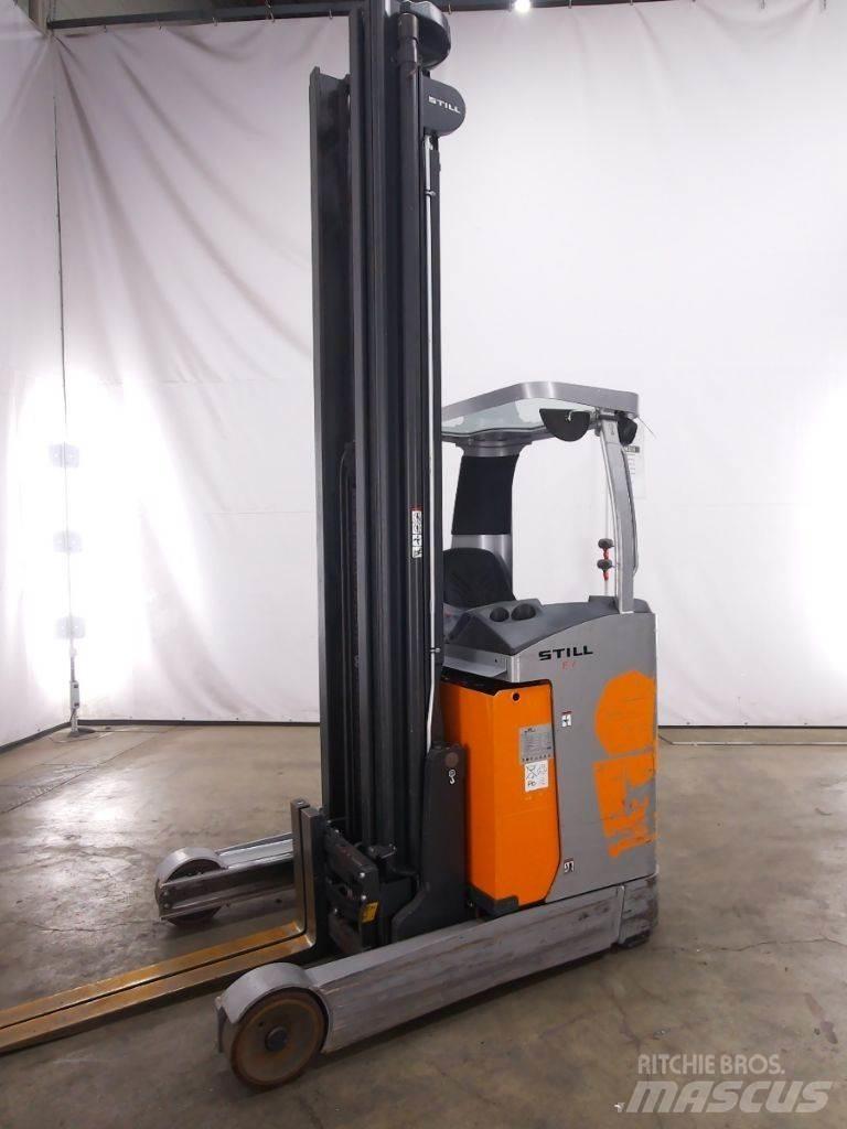 Still FM-X17 Reach truck - depo içi istif araçları