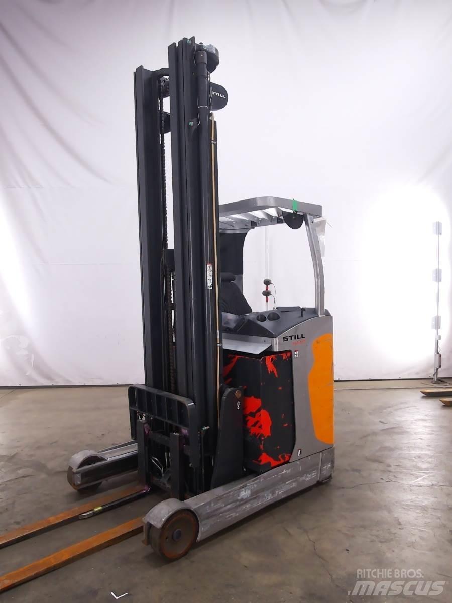 Still FM-X17 Reach truck - depo içi istif araçları