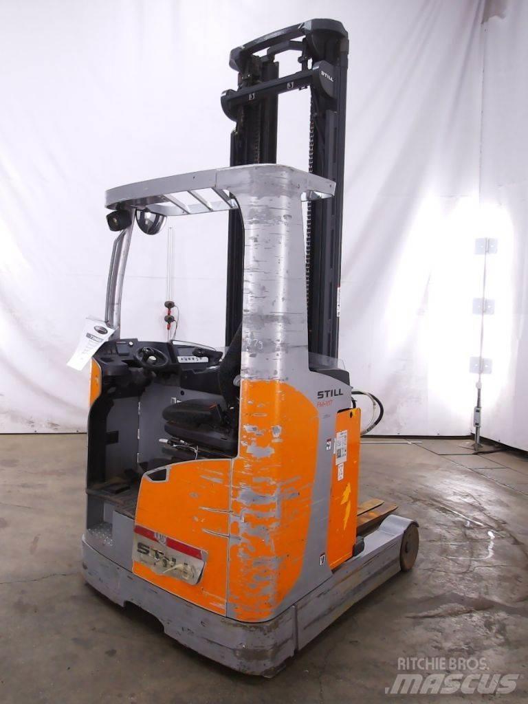 Still FM-X17 Reach truck - depo içi istif araçları