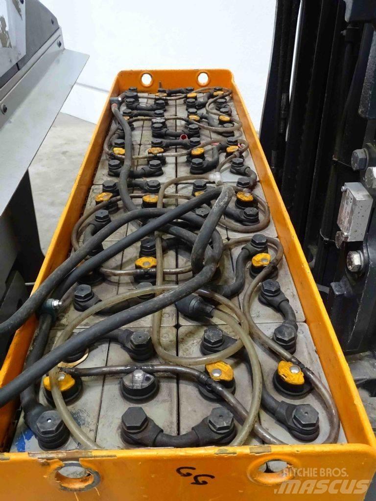 Still FM-X17 Reach truck - depo içi istif araçları