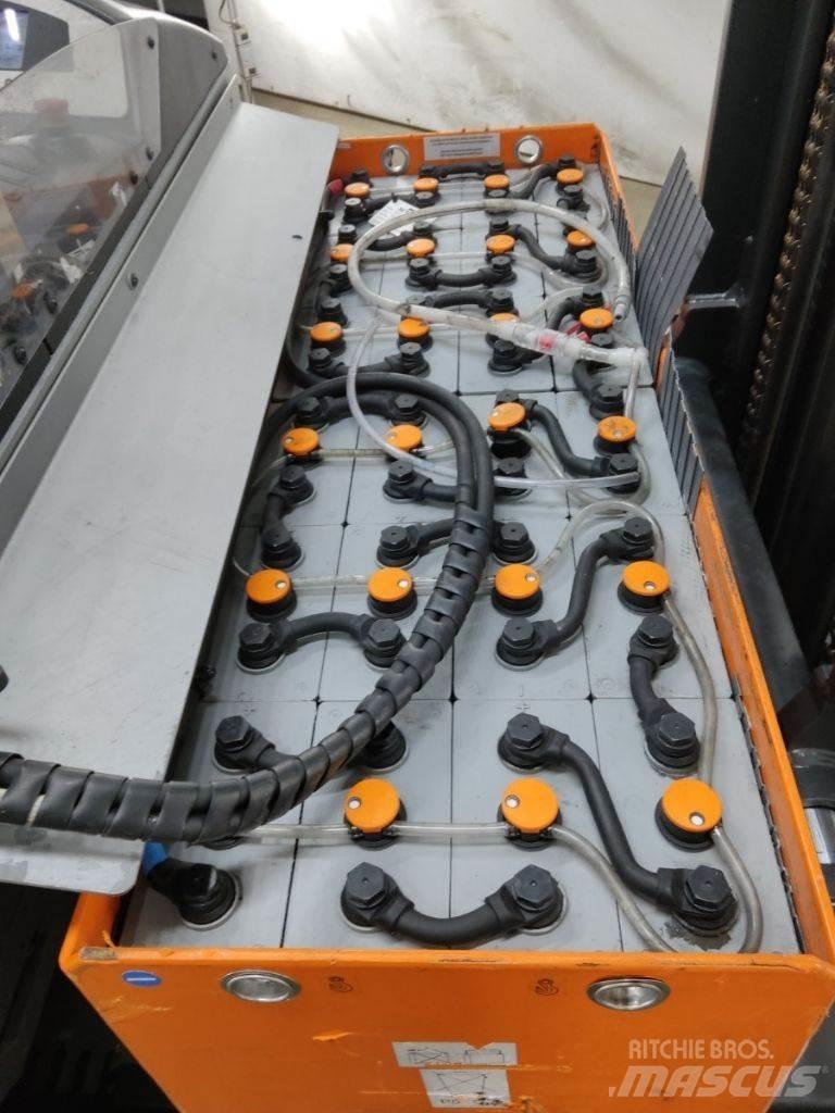 Still FM-X17 Reach truck - depo içi istif araçları
