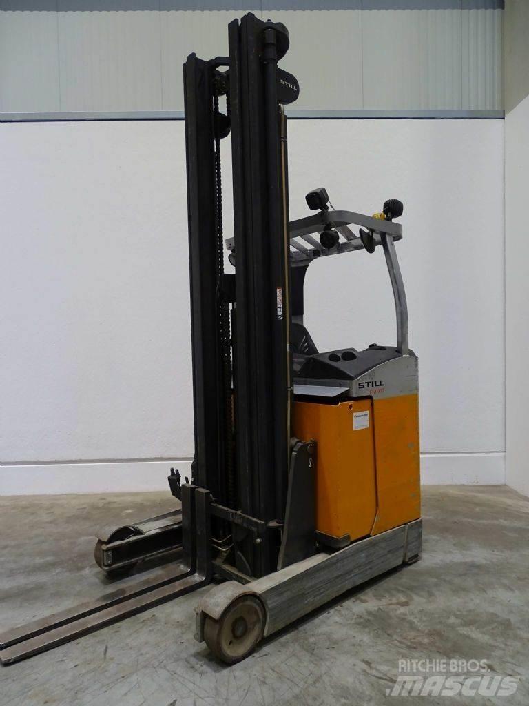 Still FM-X17 Reach truck - depo içi istif araçları