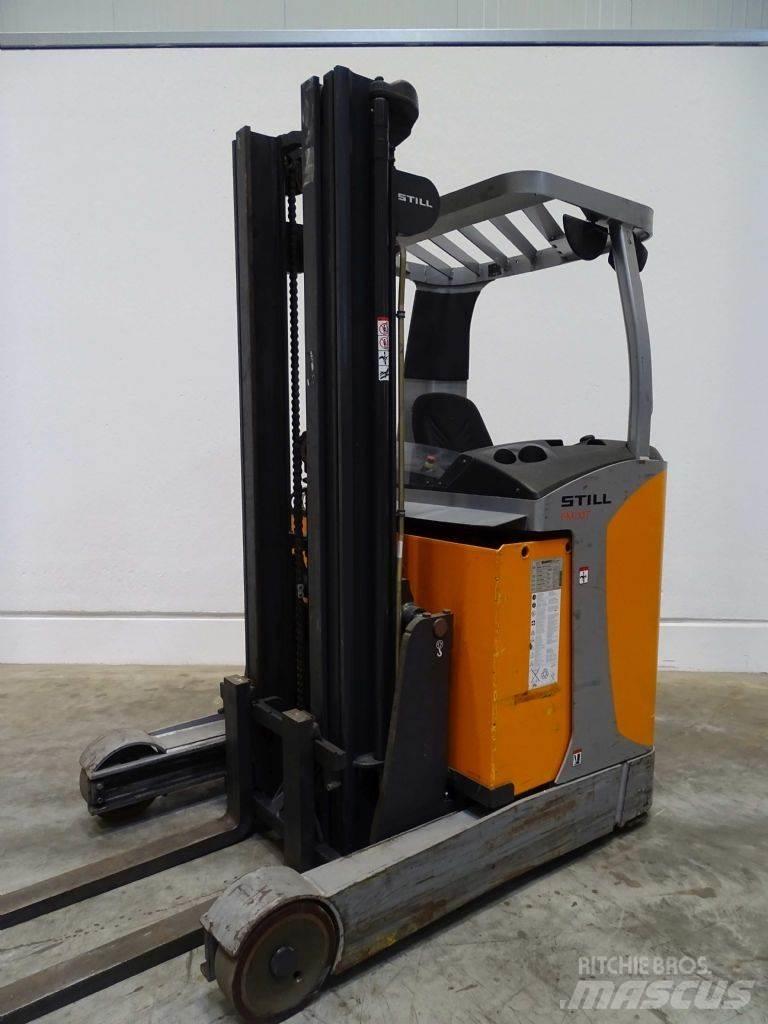 Still FM-X17 Reach truck - depo içi istif araçları