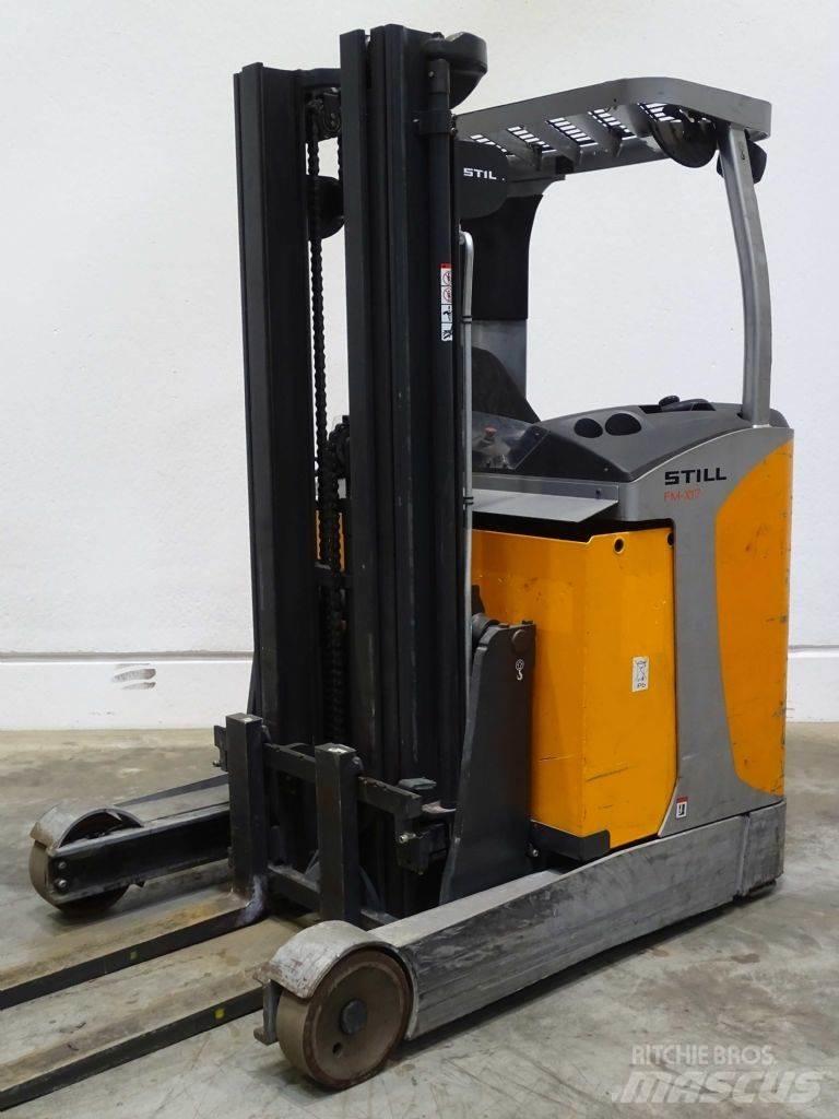 Still FM-X17 Reach truck - depo içi istif araçları