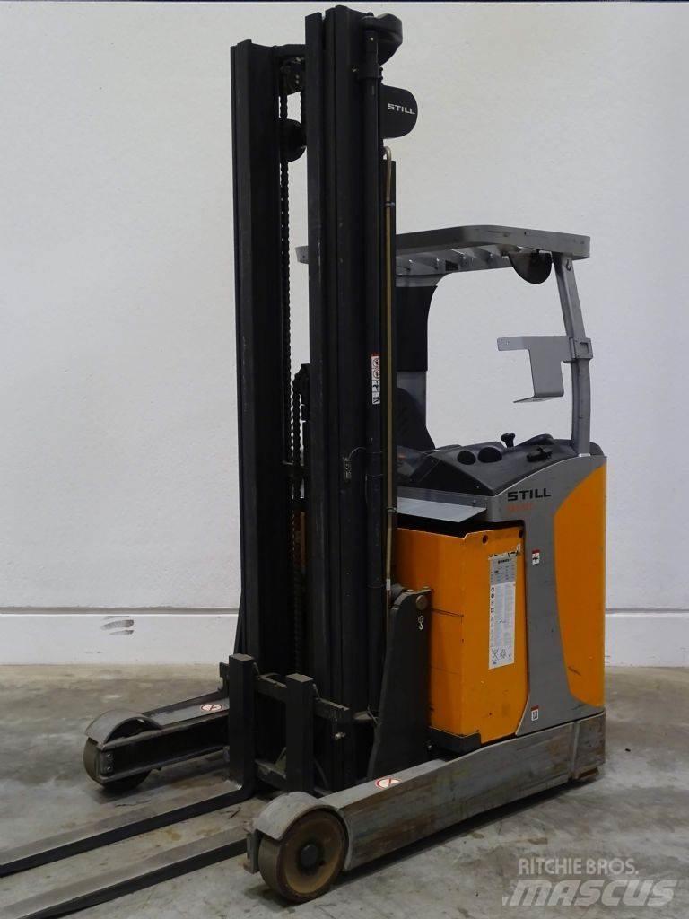 Still FM-X17 Reach truck - depo içi istif araçları