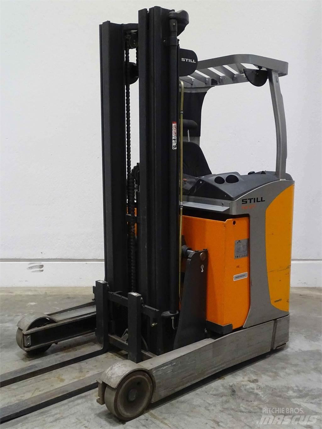 Still FM-X17 Reach truck - depo içi istif araçları