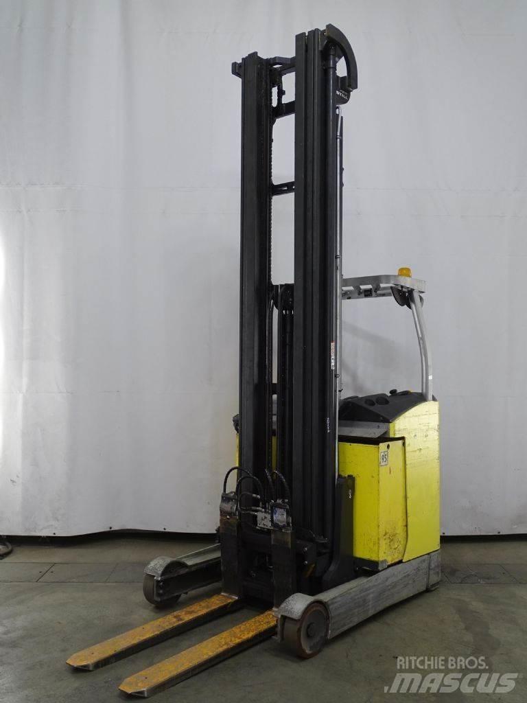 Still FM-X17 Reach truck - depo içi istif araçları