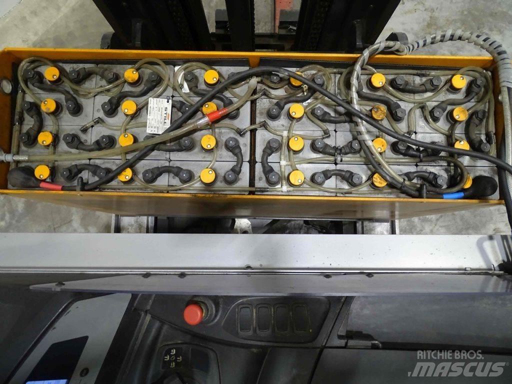 Still FM-X17 Reach truck - depo içi istif araçları