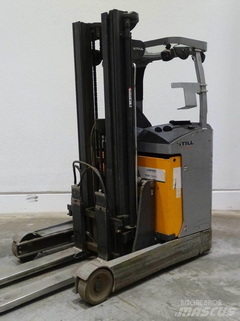 Still FM-X17 Reach truck - depo içi istif araçları