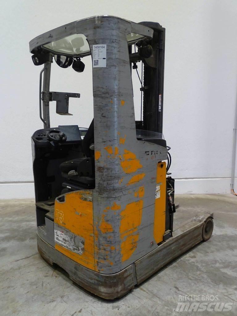Still FM-X17 Reach truck - depo içi istif araçları