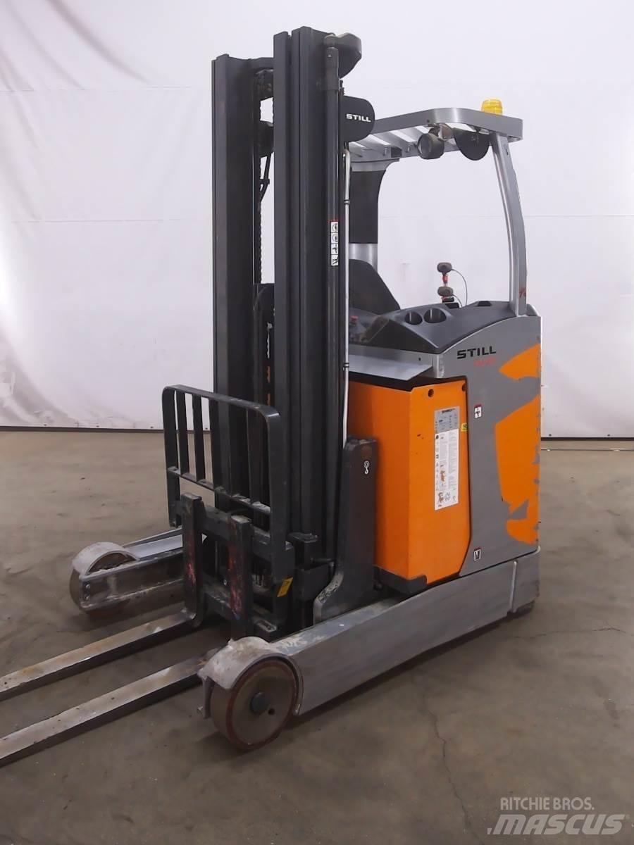 Still FM-X17 Reach truck - depo içi istif araçları