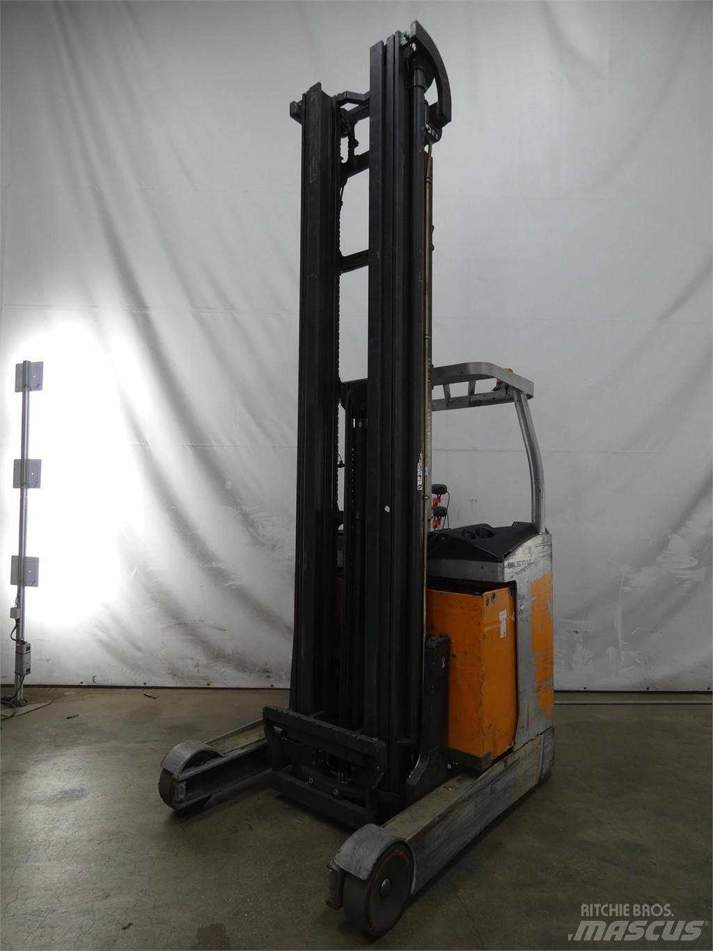 Still FM-X17 Reach truck - depo içi istif araçları