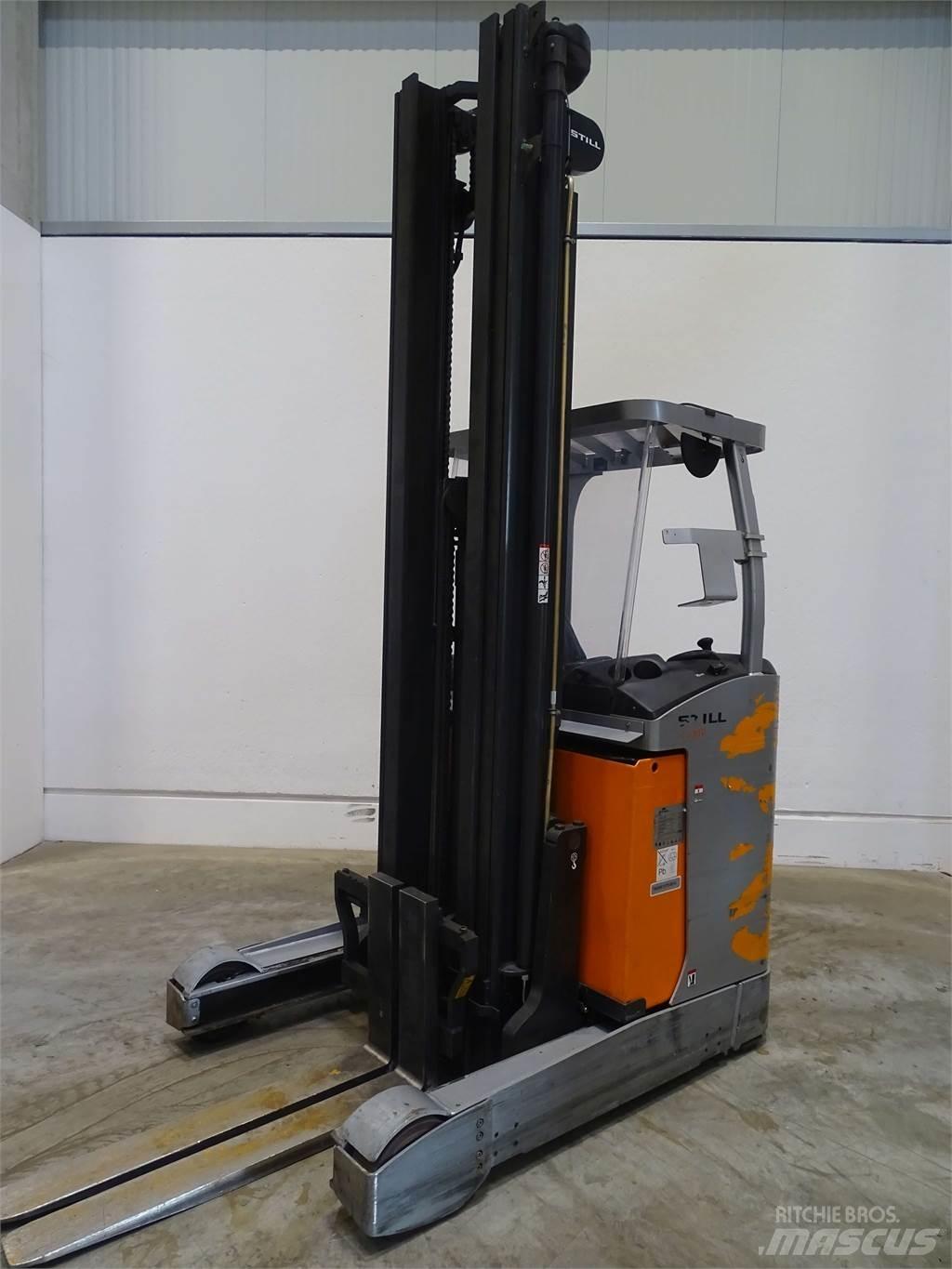 Still FM-X17 Reach truck - depo içi istif araçları