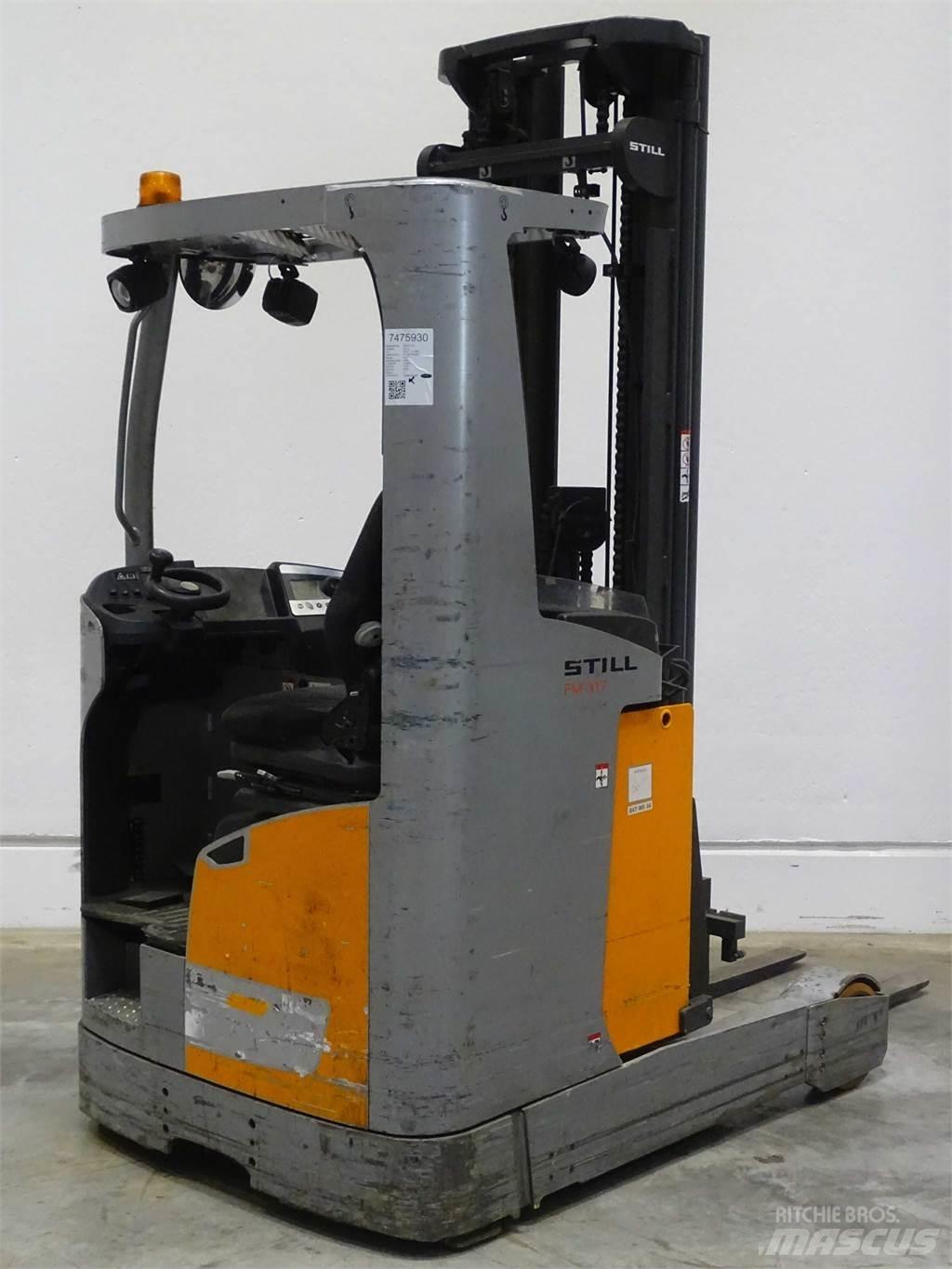 Still FM-X17 Reach truck - depo içi istif araçları