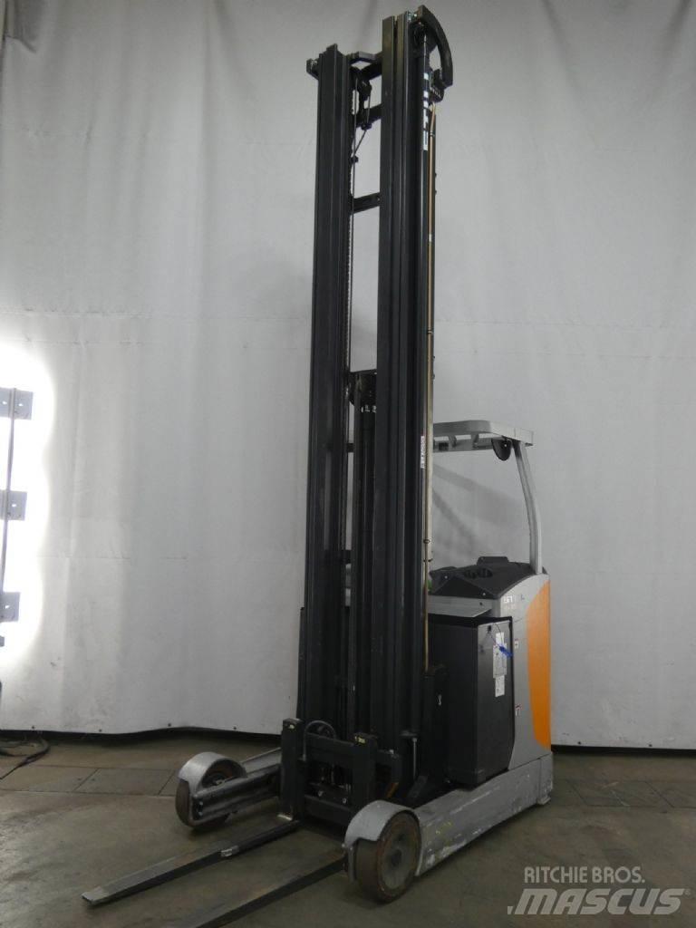 Still FM-X17 Reach truck - depo içi istif araçları