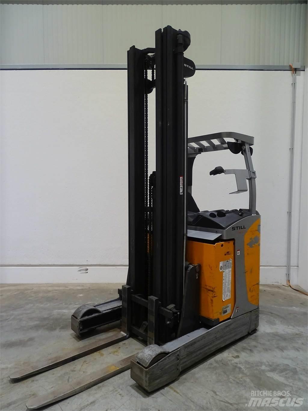 Still FM-X17 Reach truck - depo içi istif araçları