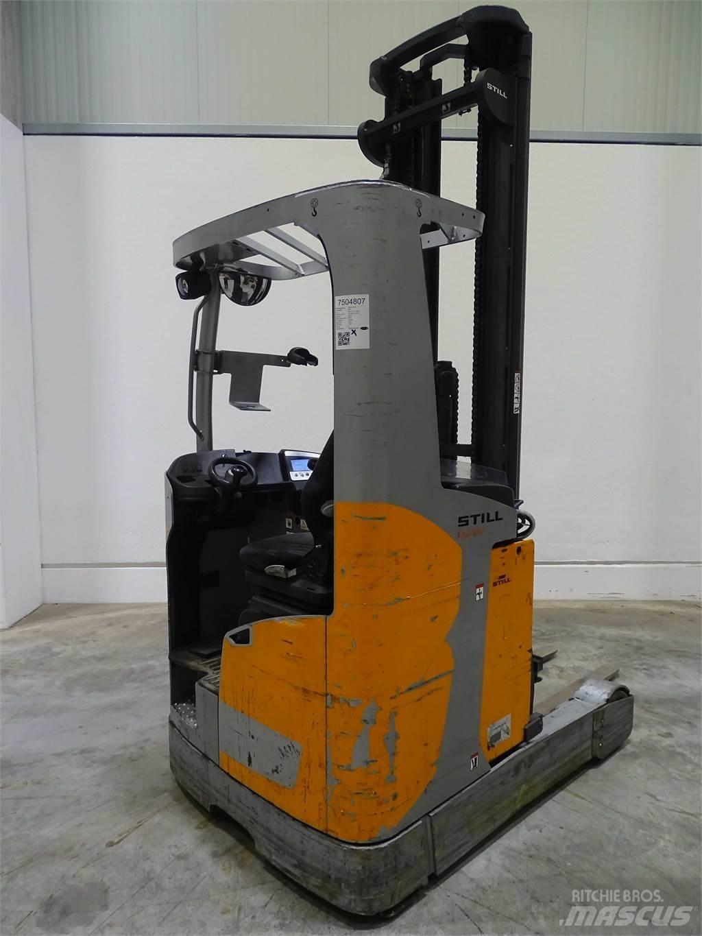 Still FM-X17 Reach truck - depo içi istif araçları