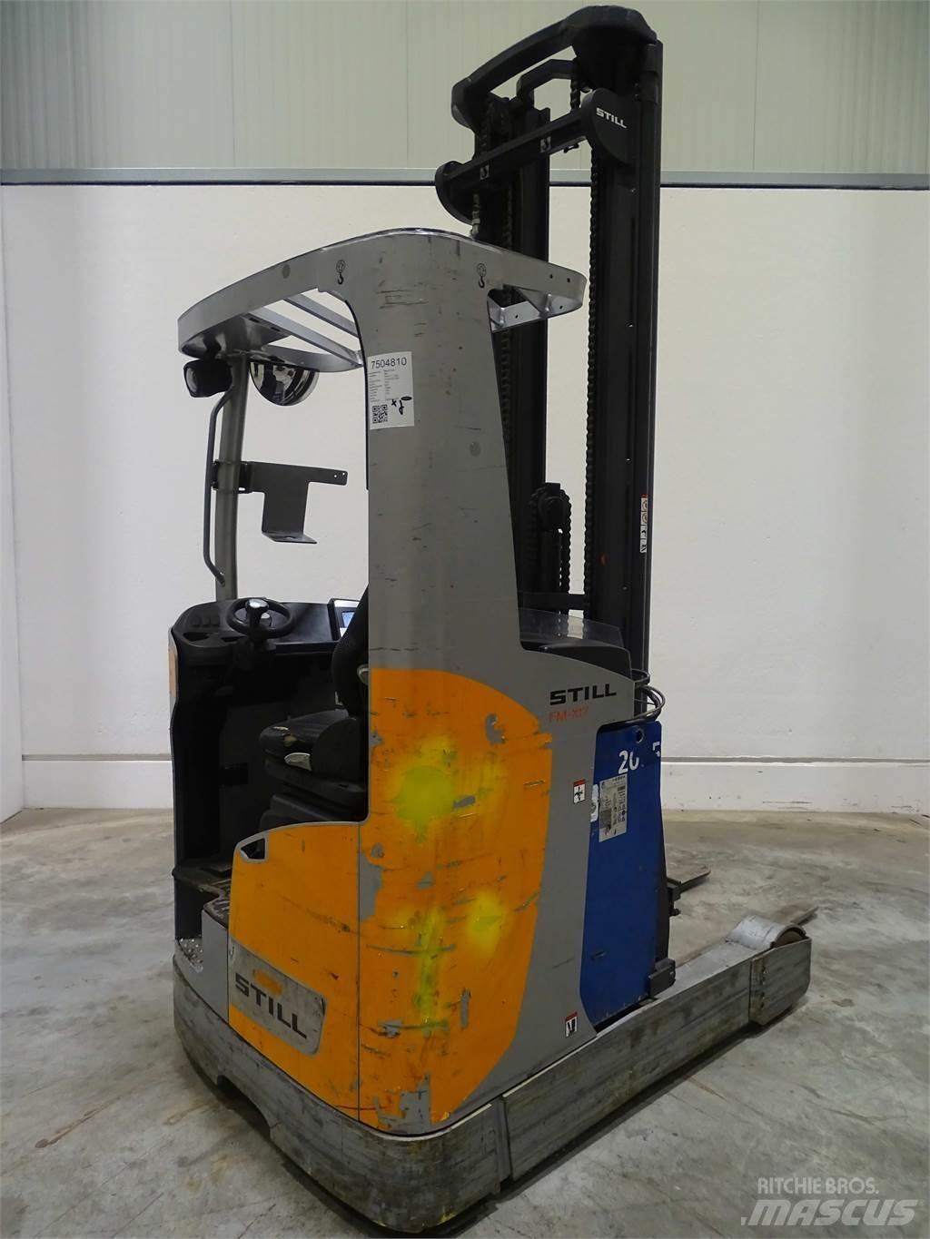 Still FM-X17 Reach truck - depo içi istif araçları