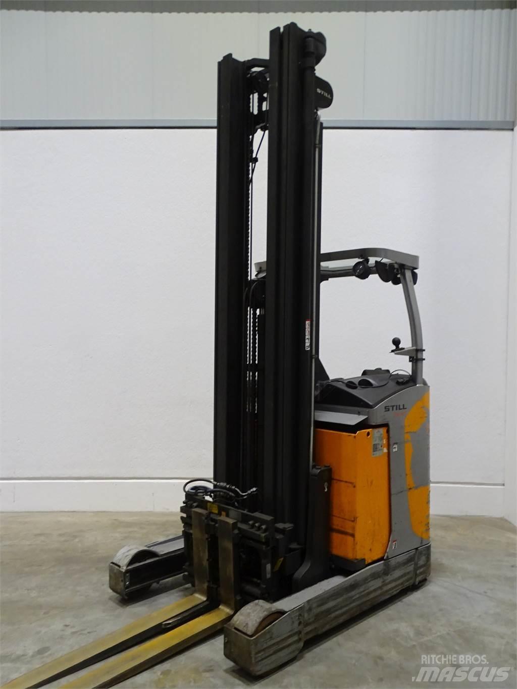 Still FM-X17 Reach truck - depo içi istif araçları