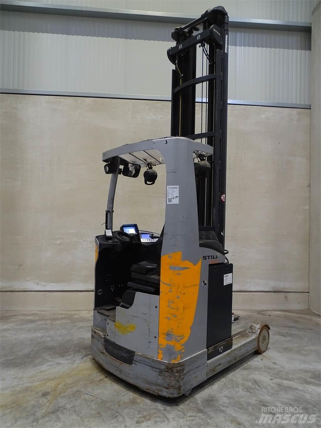 Still FM-X17 Reach truck - depo içi istif araçları