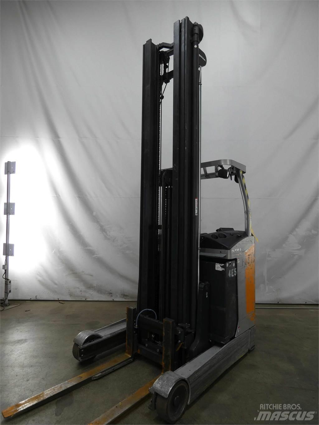 Still FM-X17 Reach truck - depo içi istif araçları