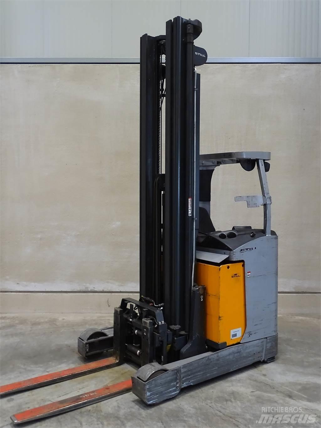 Still FM-X17 Reach truck - depo içi istif araçları