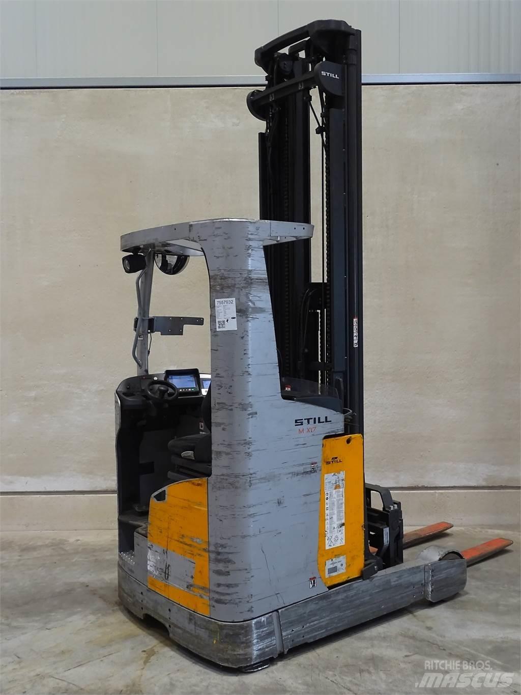 Still FM-X17 Reach truck - depo içi istif araçları