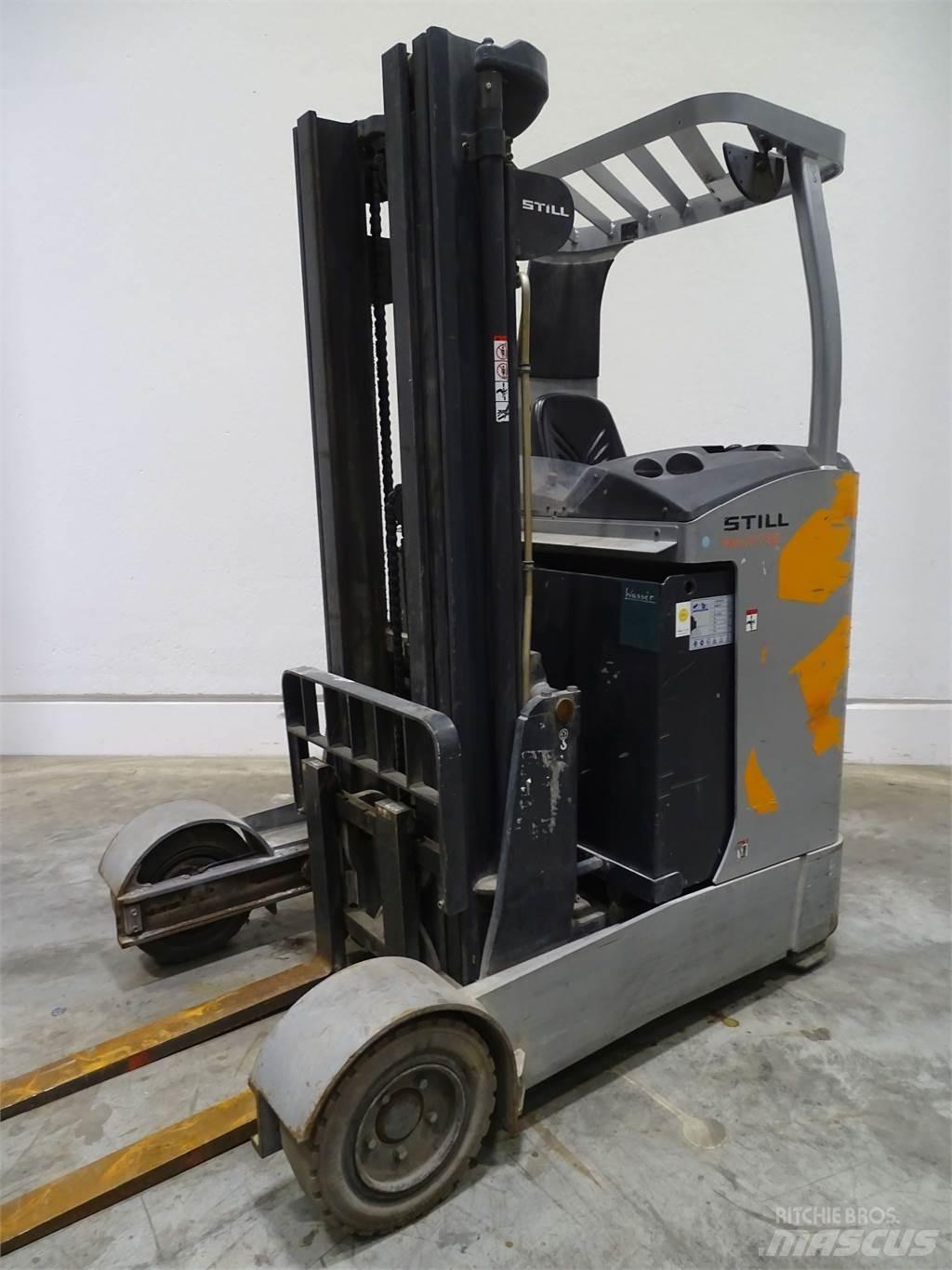 Still FM-X17SE Reach truck - depo içi istif araçları