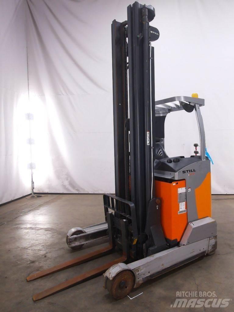 Still FM-X17WV Reach truck - depo içi istif araçları
