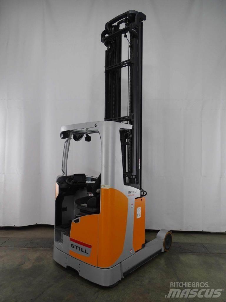 Still FM-X20 Reach truck - depo içi istif araçları