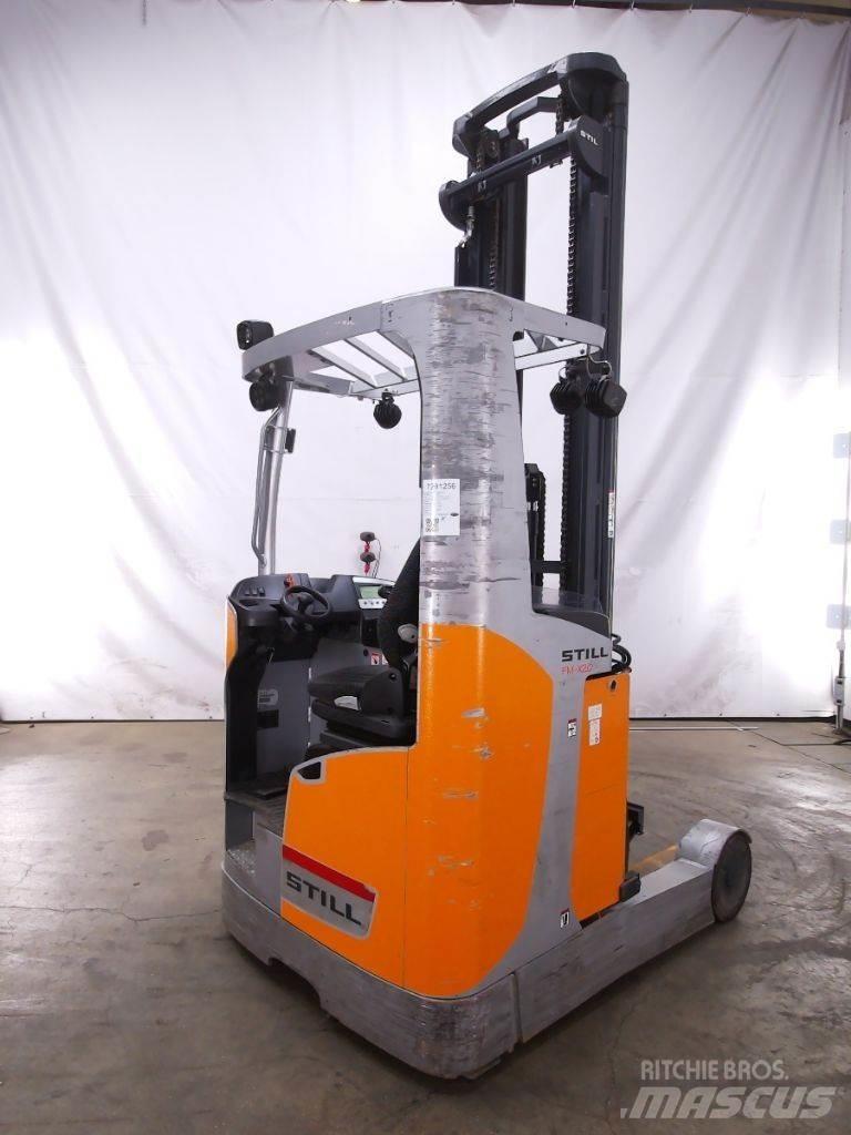 Still FM-X20 Reach truck - depo içi istif araçları