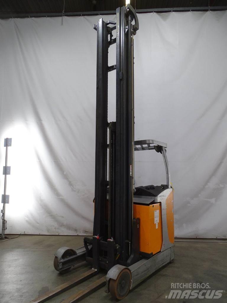 Still FM-X20 Reach truck - depo içi istif araçları