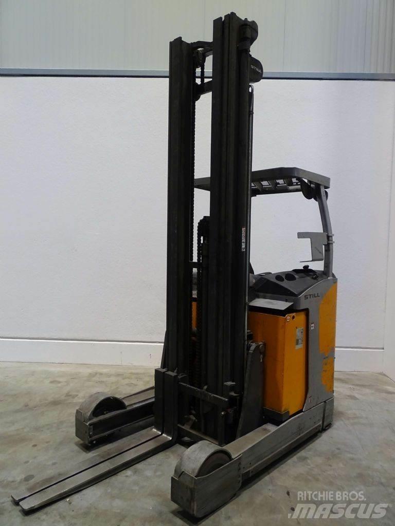Still FM-X20 Reach truck - depo içi istif araçları
