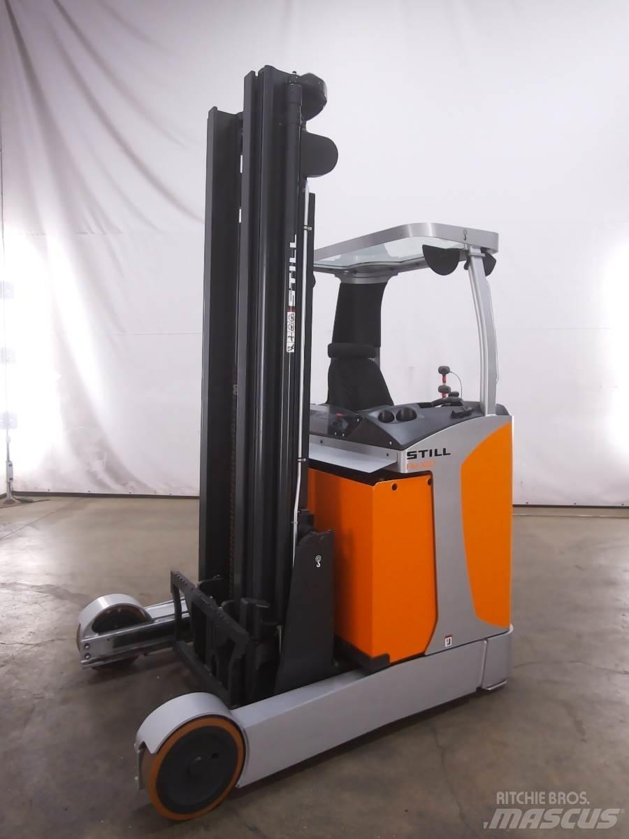 Still FM-X20 Reach truck - depo içi istif araçları