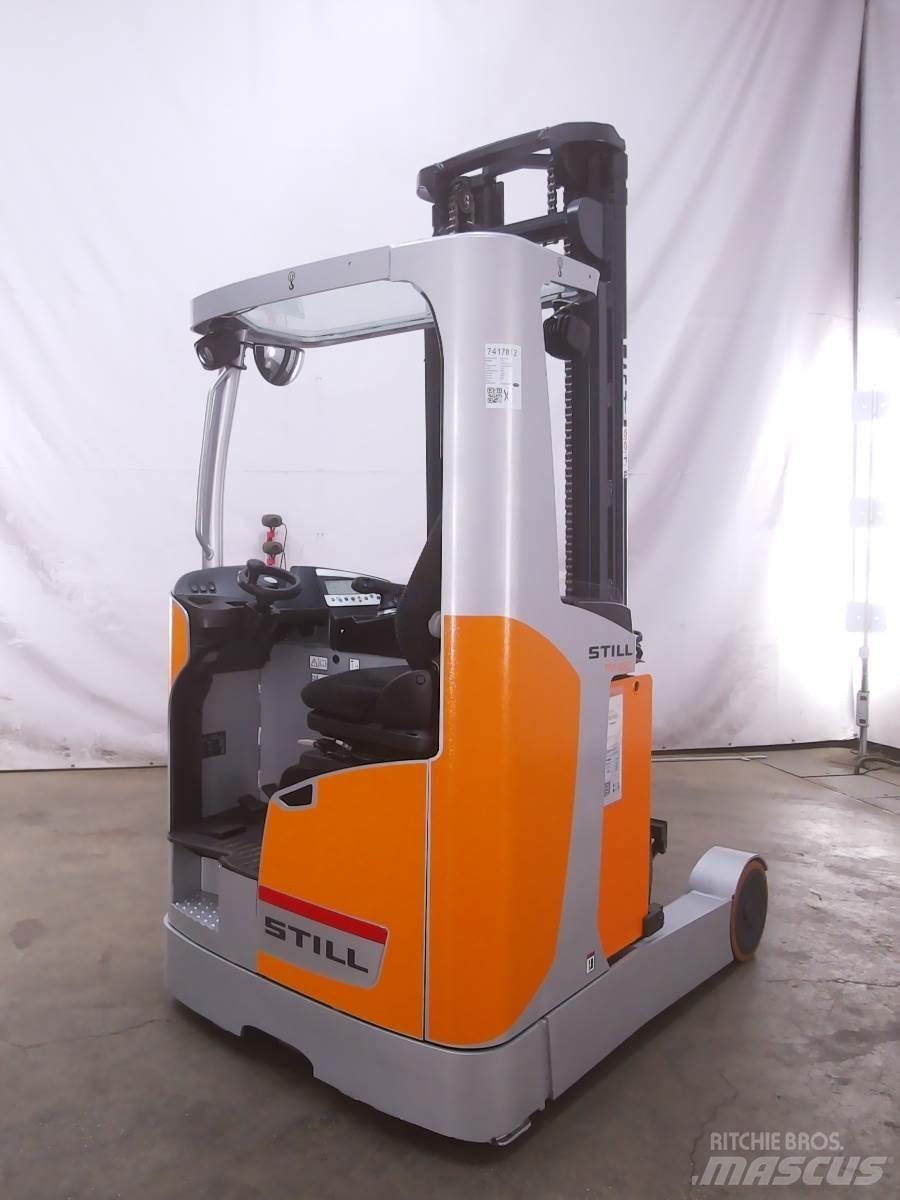 Still FM-X20 Reach truck - depo içi istif araçları