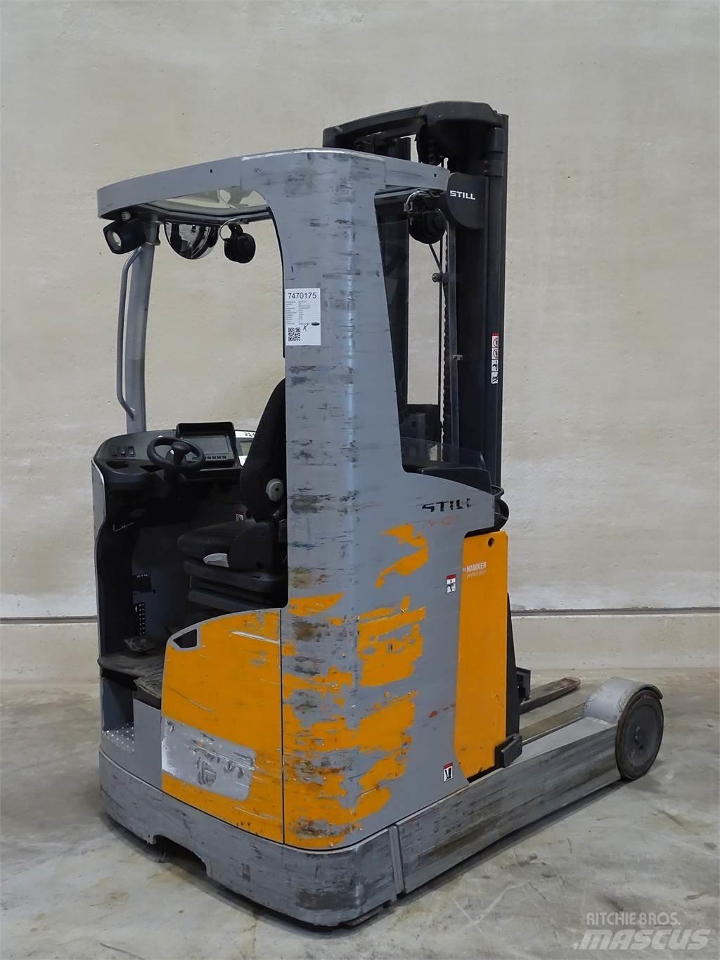 Still FM-X20 Reach truck - depo içi istif araçları