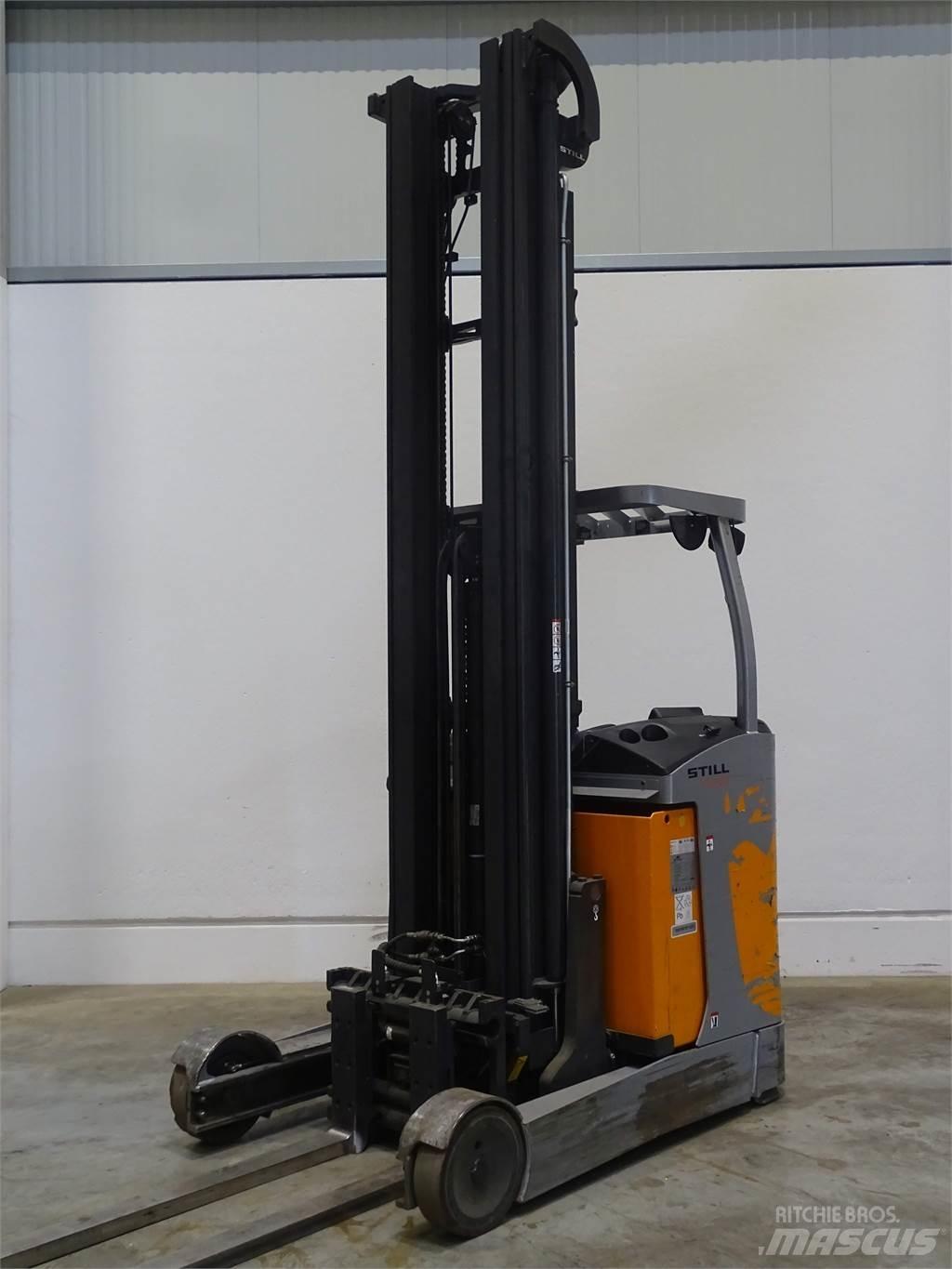 Still FM-X20 Reach truck - depo içi istif araçları