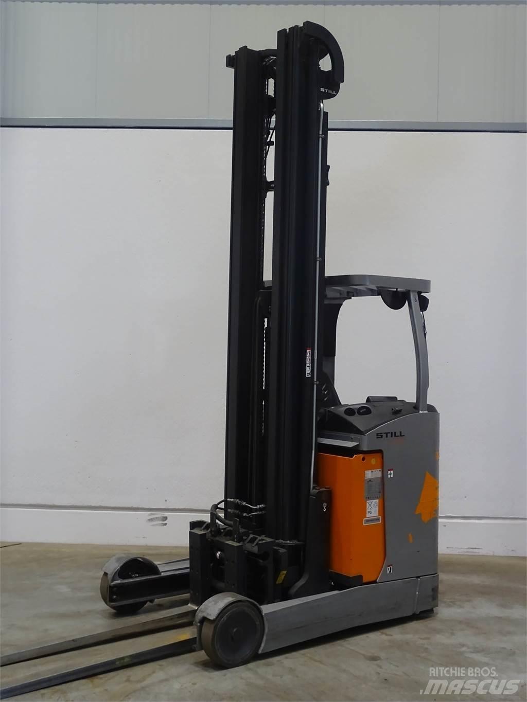 Still FM-X20 Reach truck - depo içi istif araçları