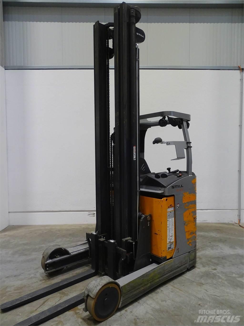 Still FM-X20 Reach truck - depo içi istif araçları