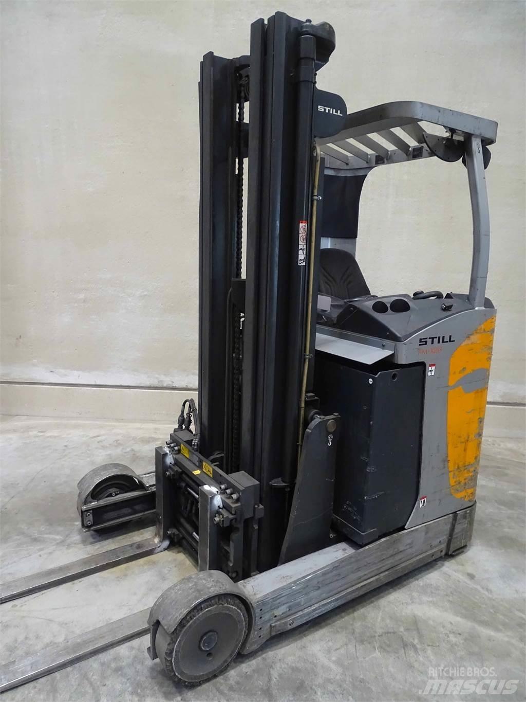 Still FM-X20 Reach truck - depo içi istif araçları